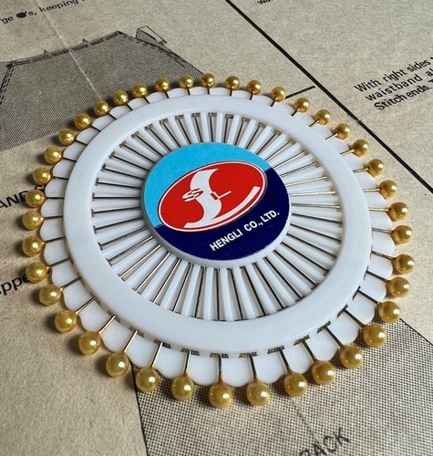 Pearl headed pins - , 40