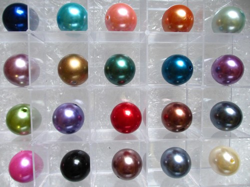 Large round faux pearl beads - pearl,