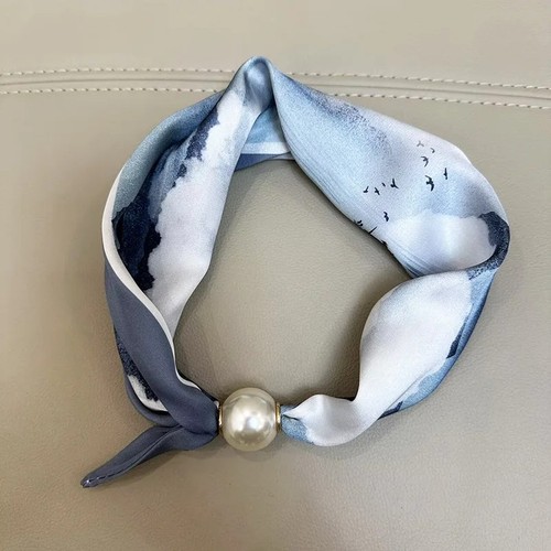 Elegant pearl tail - pearl, magnetic
